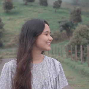 Meet your Posher, Lucía